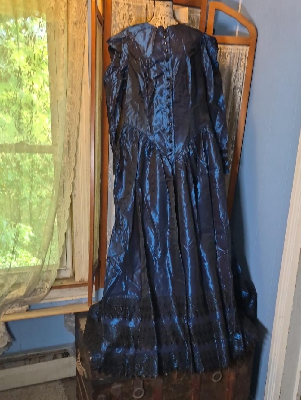 Recollections Elegant Navy Blue/Black Satin Evening Dress